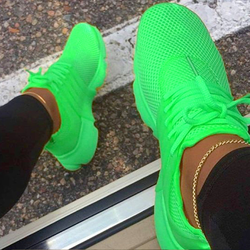 ADIDAȘI ELEGANȚI, IMPERMEABILI ȘI COMOZI – CEL MAI VÂNDUT MODEL 2026